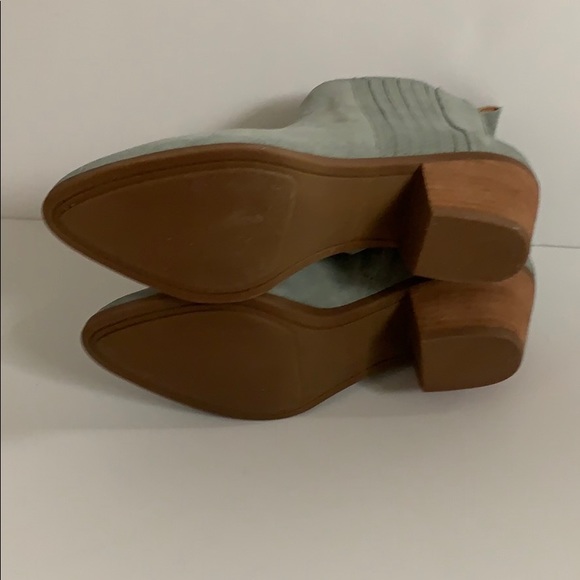 *HOST PICK* NIB Frye Jacy Chelsea in pale jade 7.5 - Picture 6 of 9